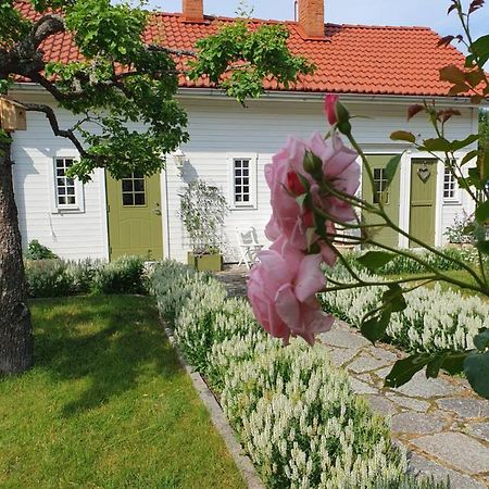 Stenkullens Gardshus Borensberg Extérieur photo