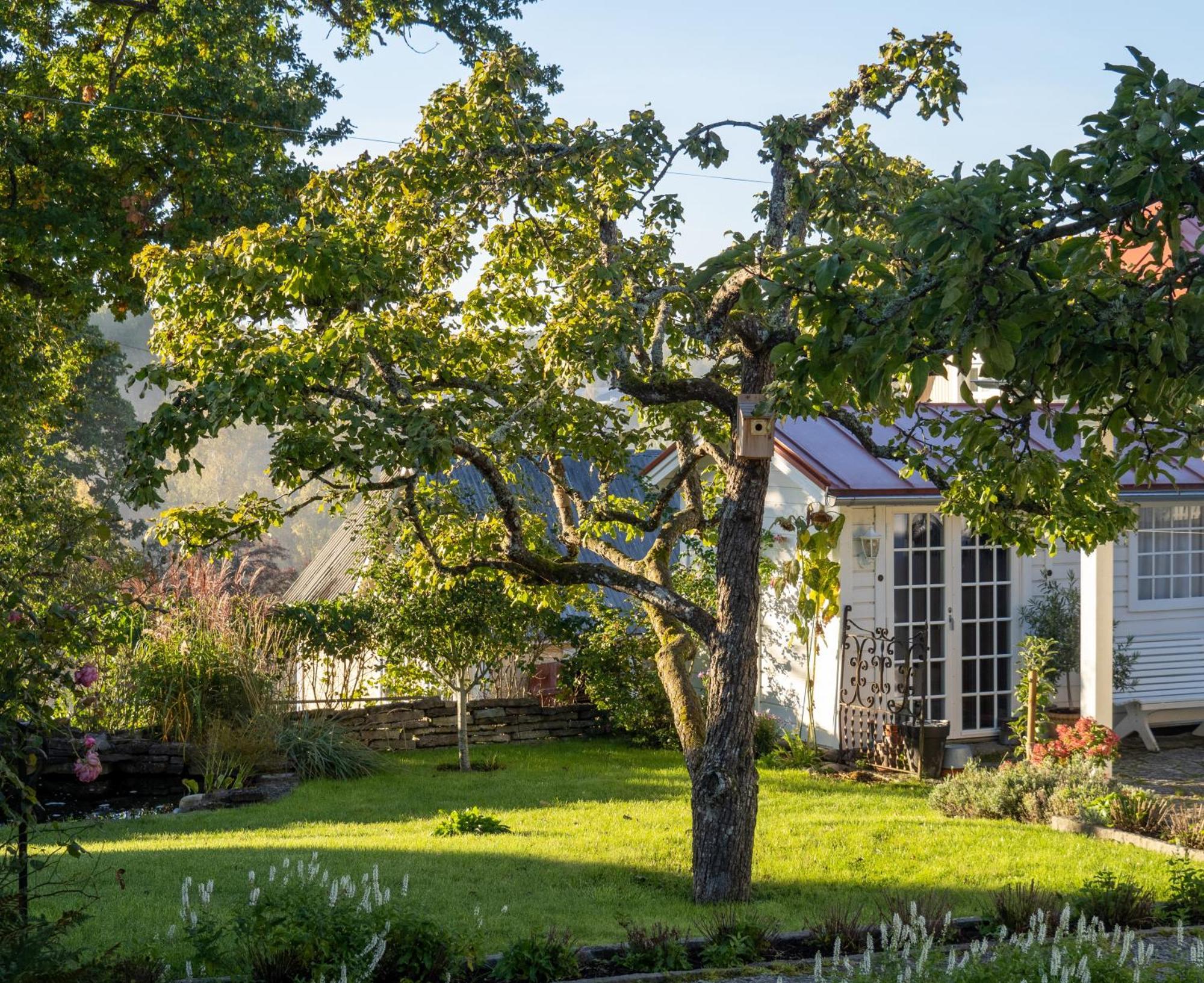 Stenkullens Gardshus Borensberg Extérieur photo